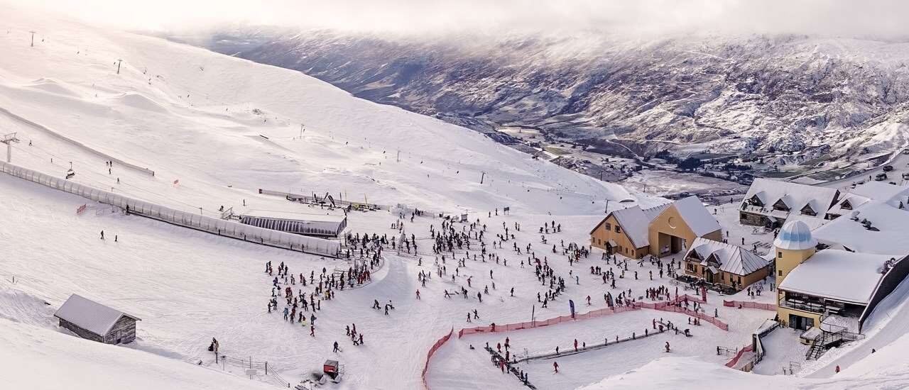 https://staging.nztour.co.nz/wp-content/uploads/Wanaka-Cardrona-Alpine-Resort-1280x550.jpg