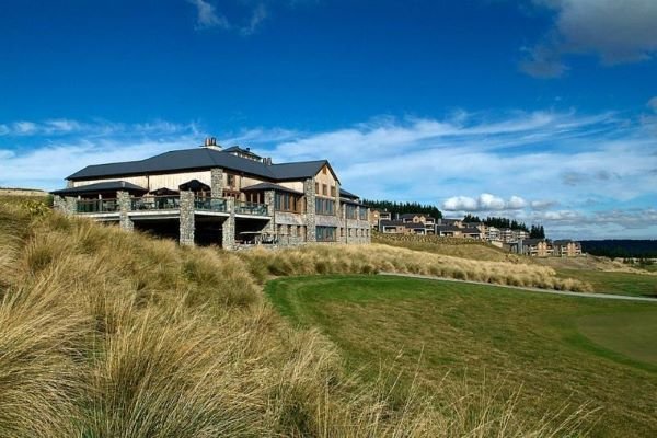 https://staging.nztour.co.nz/wp-content/uploads/Windwhistle-Terrace-Downs-blog.jpg
