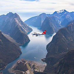 https://staging.nztour.co.nz/wp-content/uploads/queenstown-milford-sound-scenic-flight-MP.jpg