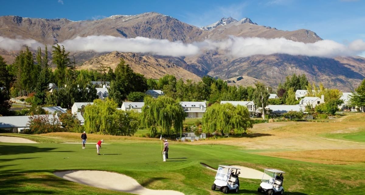 https://staging.nztour.co.nz/wp-content/uploads/queenstown-millbrook-golf-club-6-1200x640.jpg